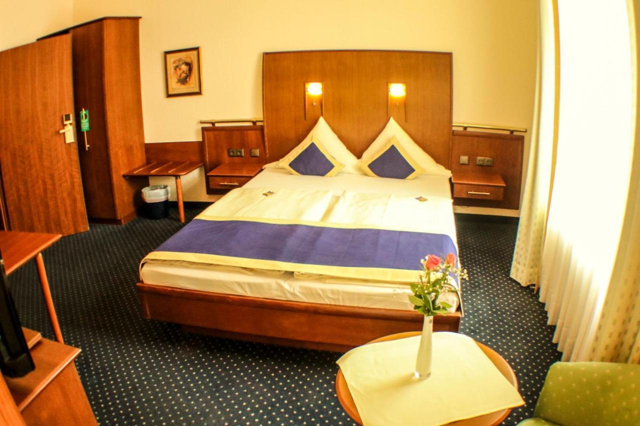 King Room,998046864:JPEG