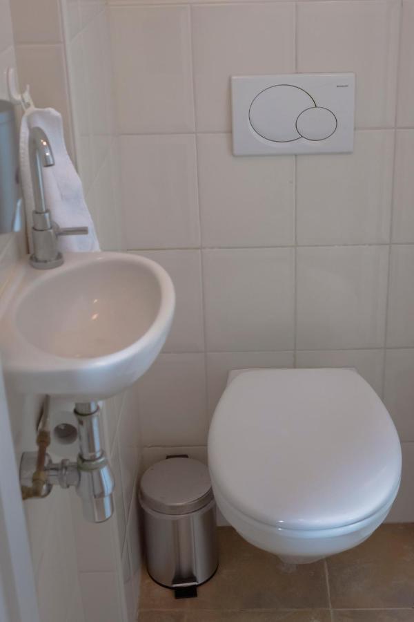 Double or Twin Room Private External Bathroom