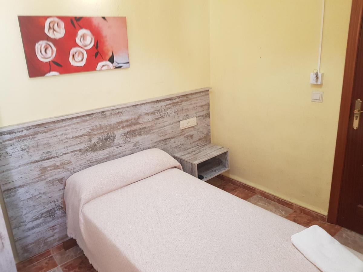 Single Room Private Bathroom