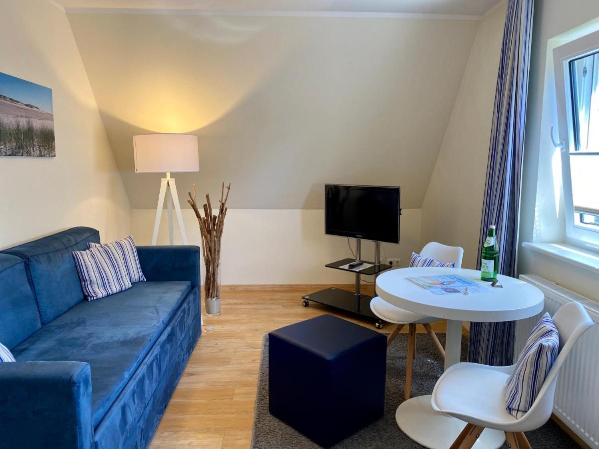 Small Suite