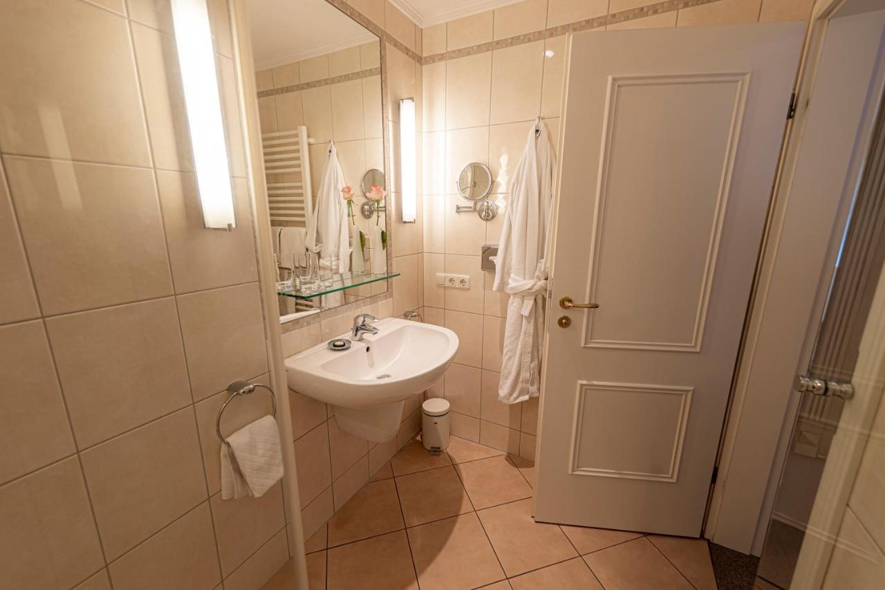 Standard Double Room 6