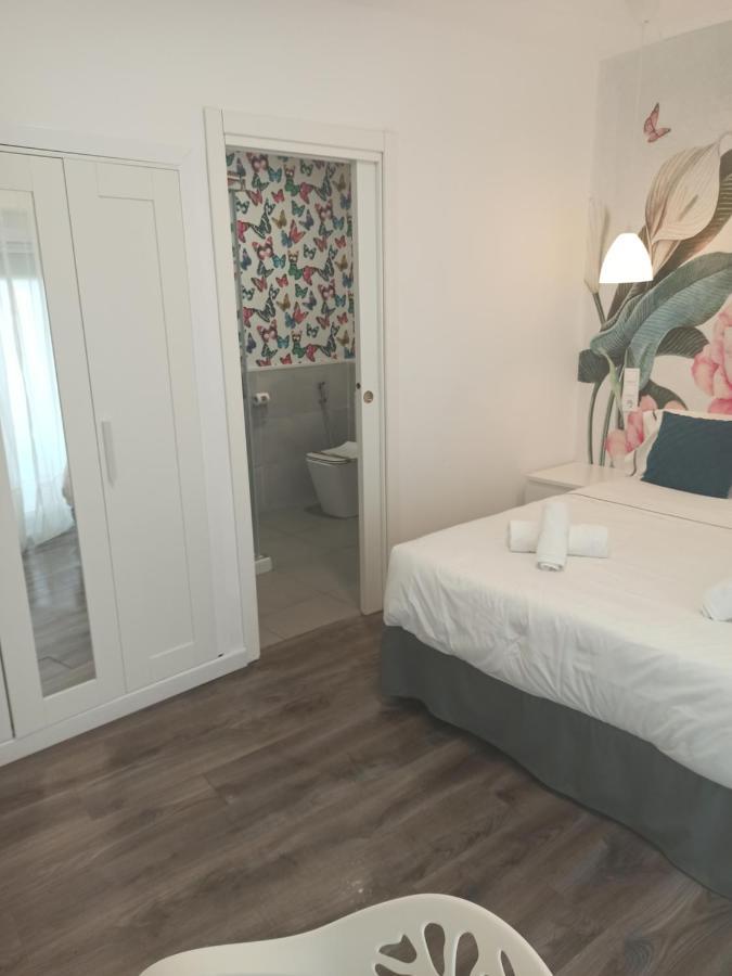 Double Room Private Bathroom