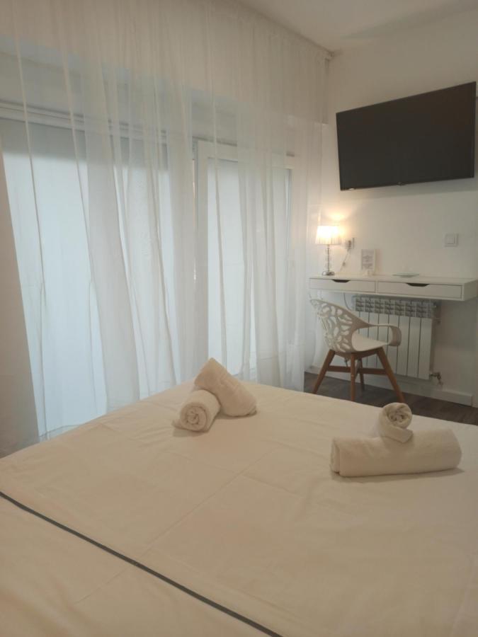 Double Room Private Bathroom
