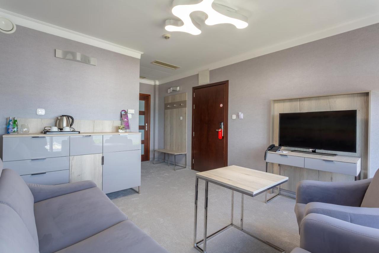 One-Bedroom Apartment Sea View