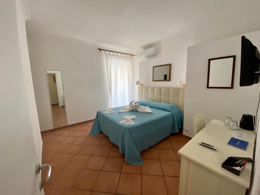 Queen Room Sea View