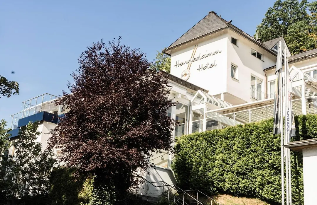 Hennedamm Hotel-1