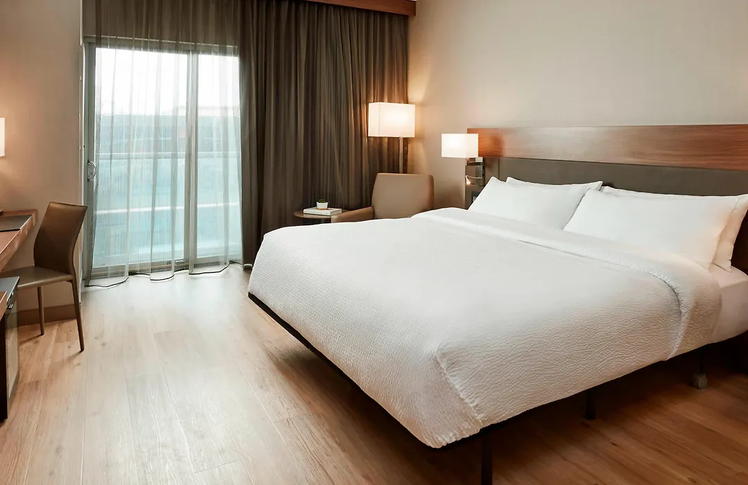 Ac Hotel By Marriott Cincinnati At The Banks-1