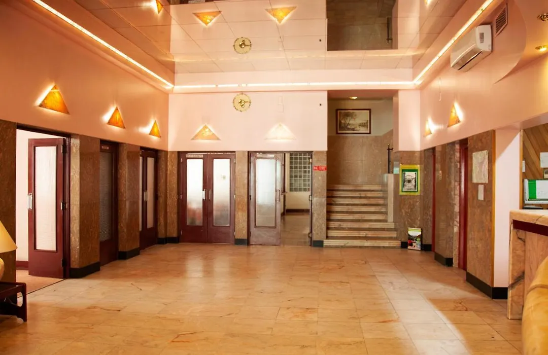 Hotel Braganca-1