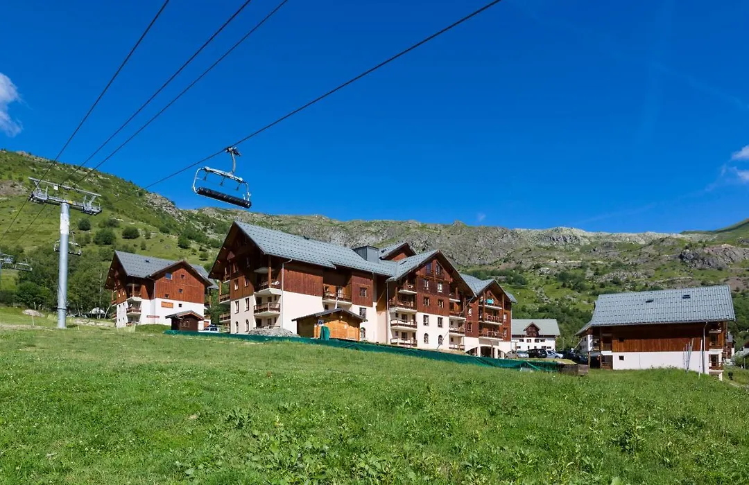 Résidence Prestige Odalys L'Orée des Pistes-1