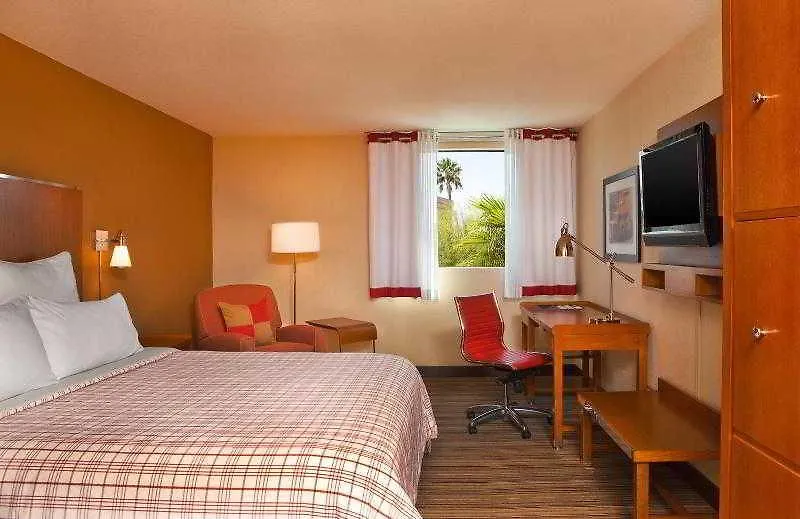 Moxy Phoenix Tempe/Asu Area-1