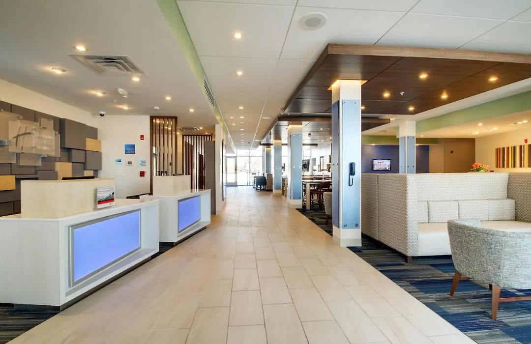 Holiday Inn Express & Suites Galesburg By Ihg-1