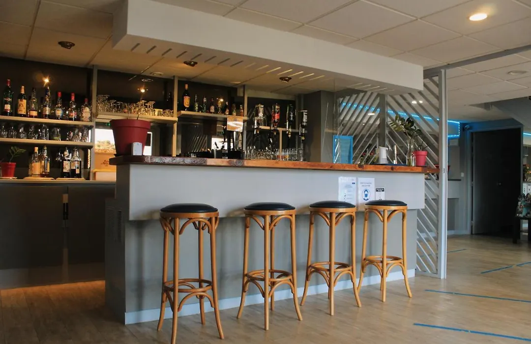 Fasthotel Vendome-1
