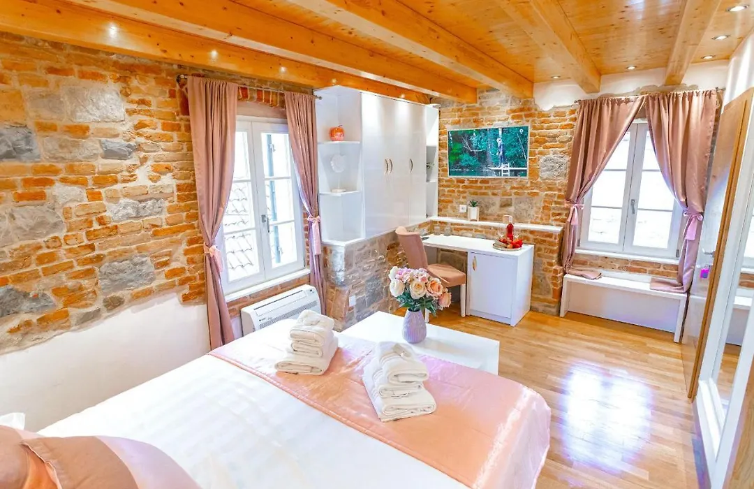 New Lux Villa Merissima-1