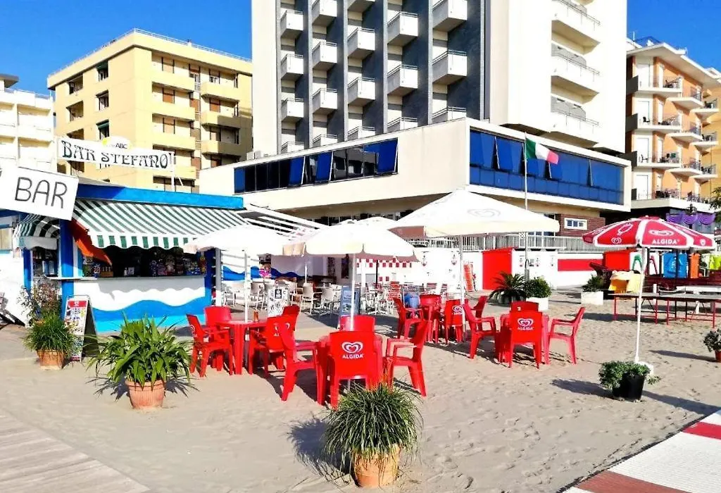 Hotel Majestic-1