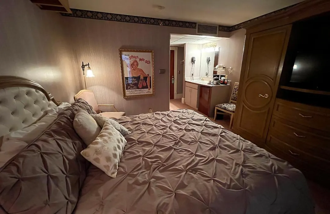 Celebrity Boutique Hotel-1