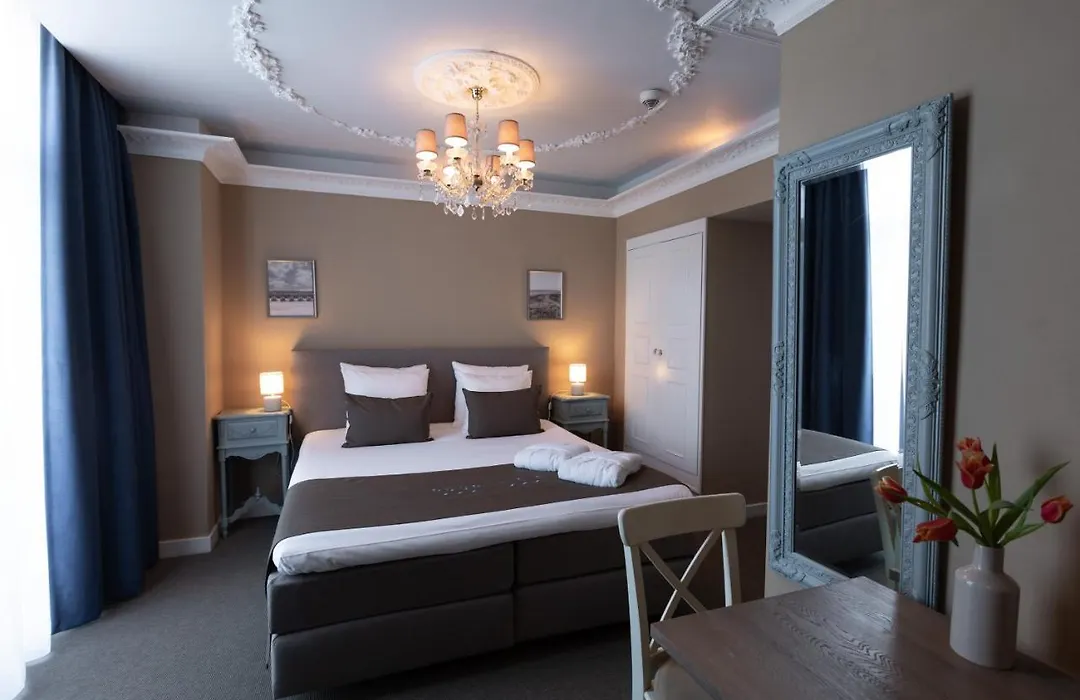 Boutique Hotel Puur Zee - Adults Only-1