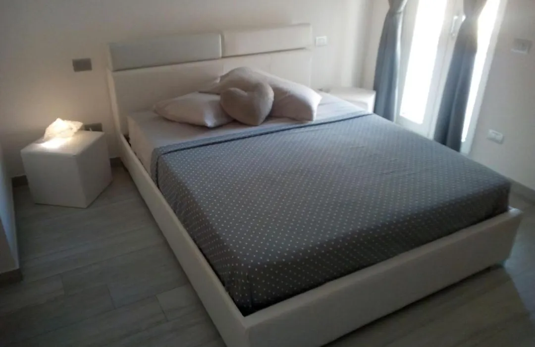 White Club Residence-1