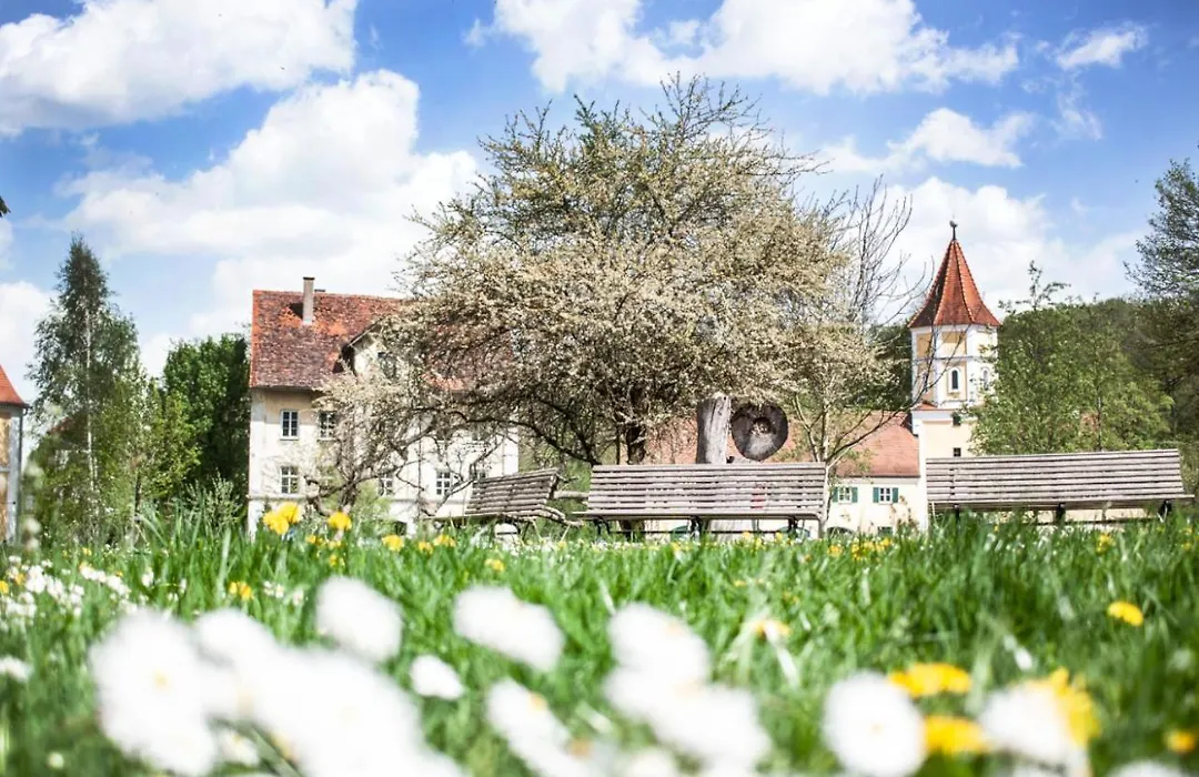 Naturschlosshotel Blumenthal-1
