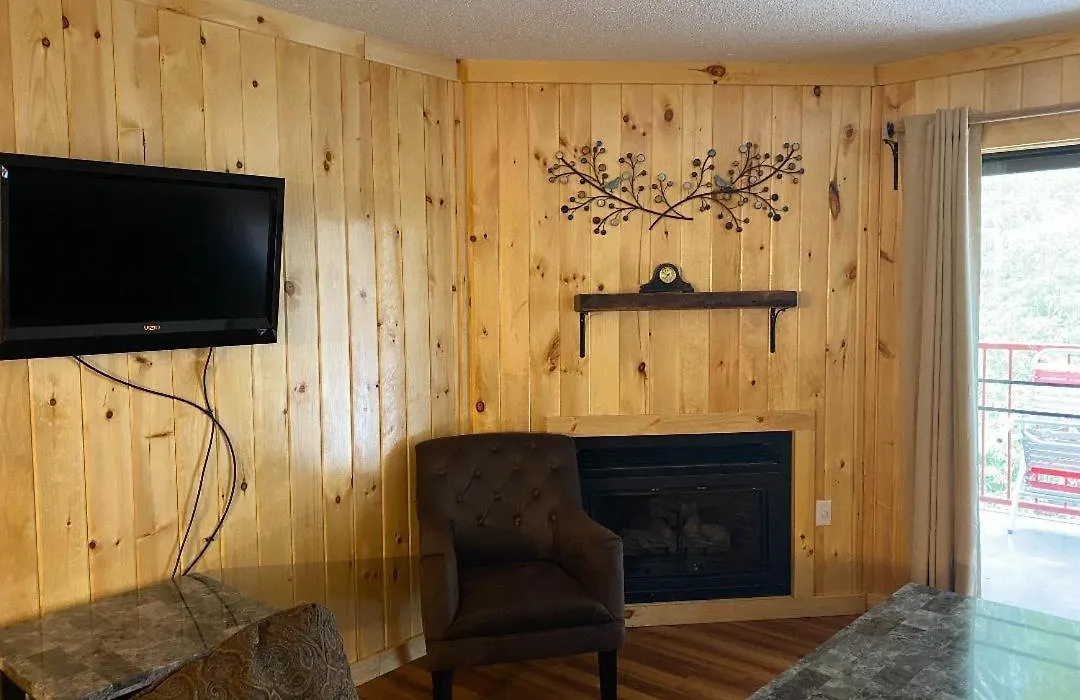 Zoders Inn And Suites-1