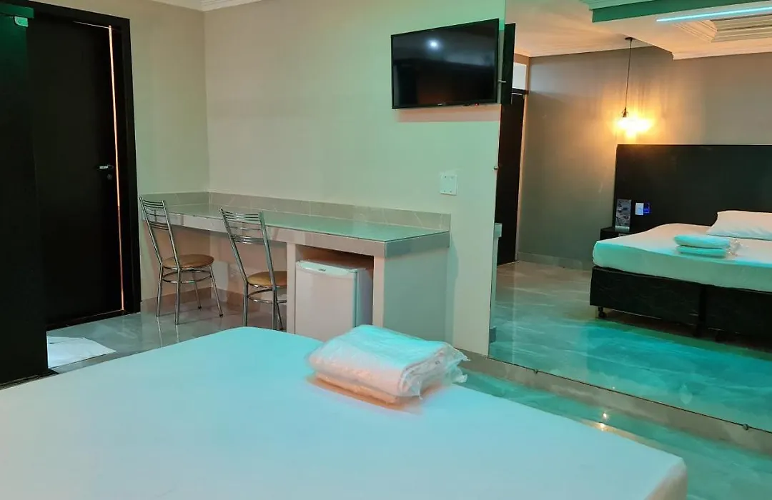 Gran Motel-1