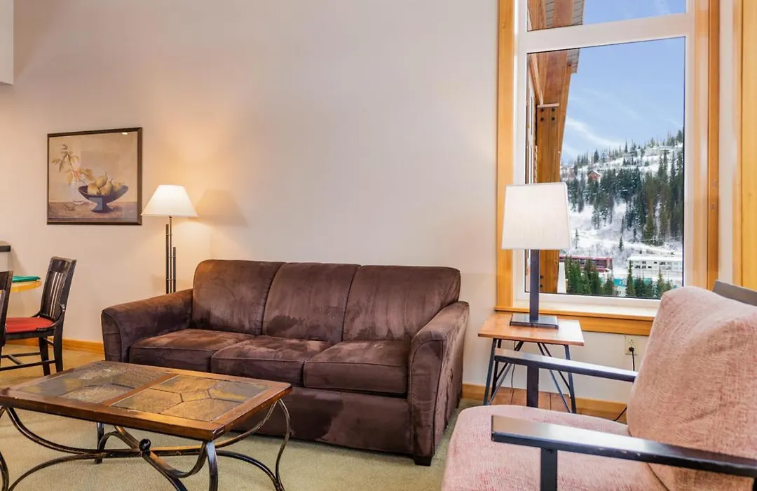 Schweitzer Mountain Resort White Pine Lodge-1