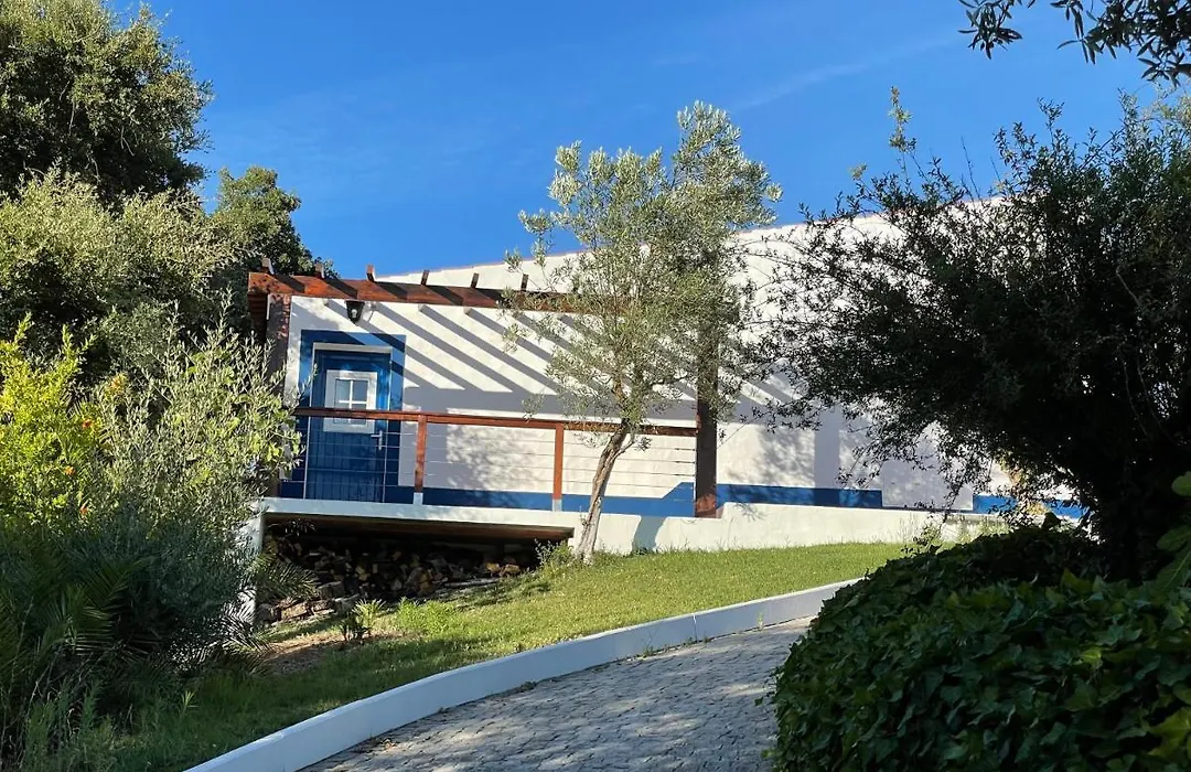 Montes De Charme-1