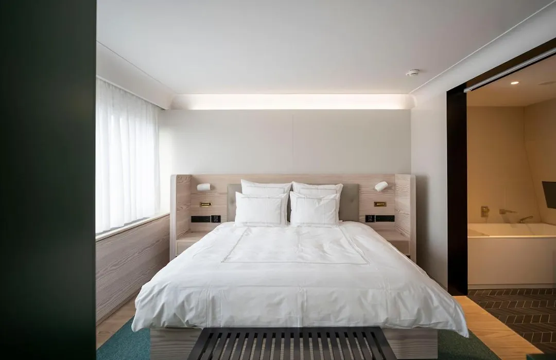 Becozy Self Check-In & Pop-Up Hotel-1