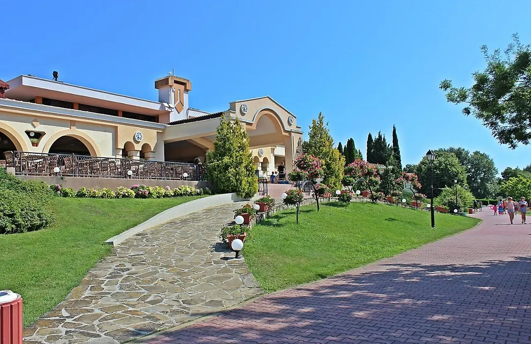 Duni Holiday Village-1