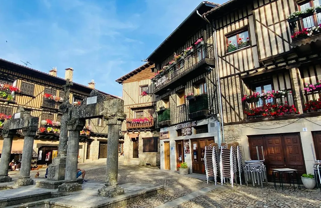 Hostal La Alberca-1
