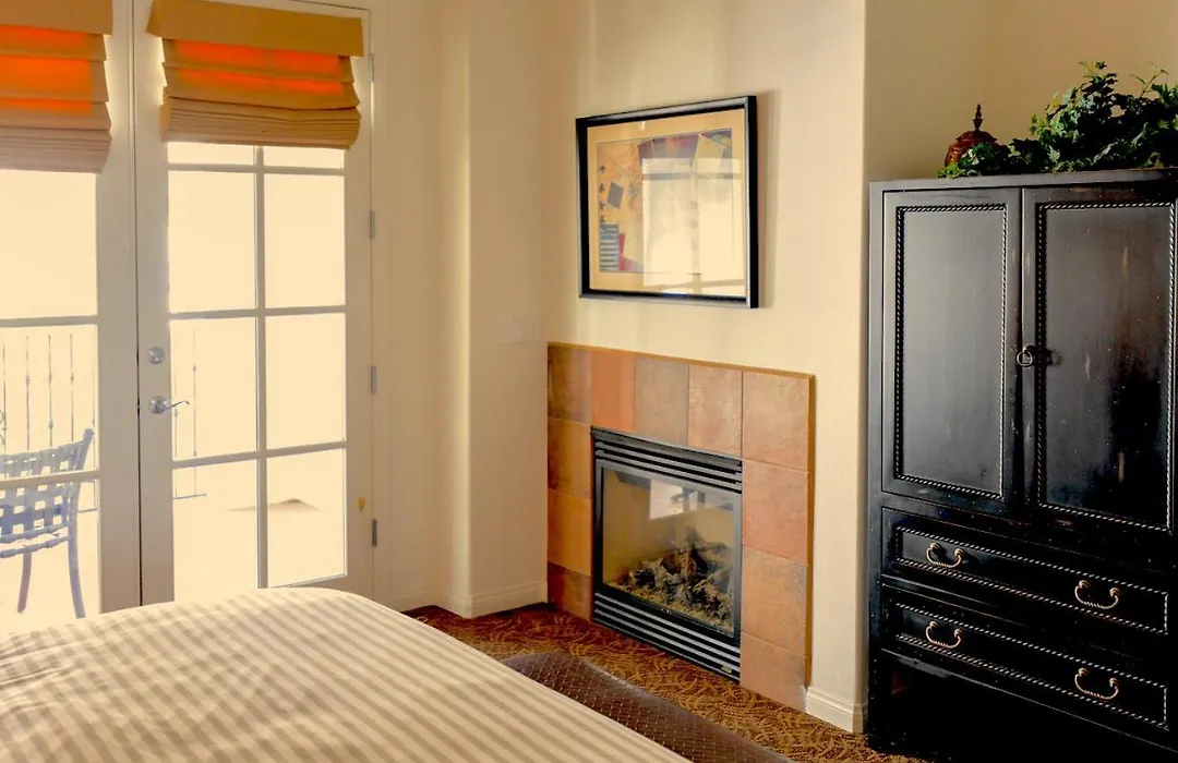 Beautiful Casita With Balcony, La Quinta Legacy Villas-1