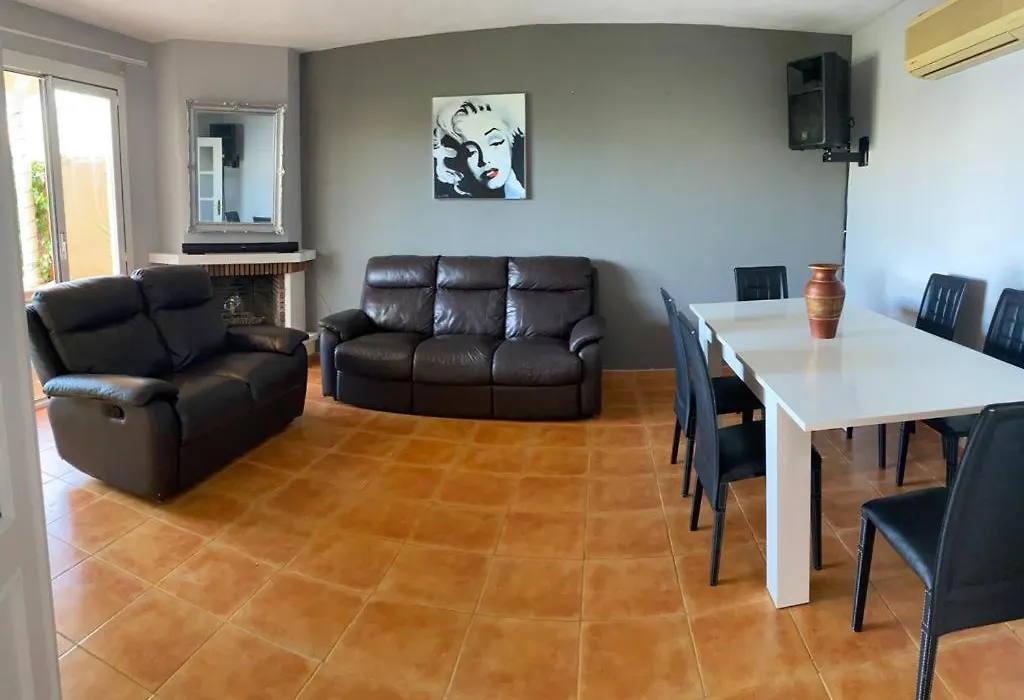 Alfaz Bed & Breakfast-1
