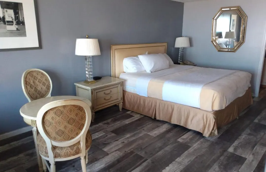 Deer Creek Motel-1