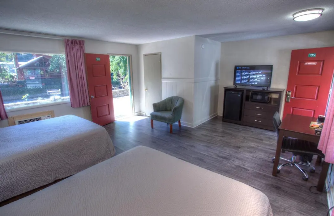 Hofbrau Riverfront Hotel-1