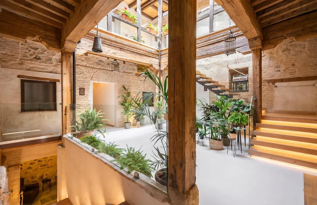 Azacanes Hostal Boutique Toledo-1