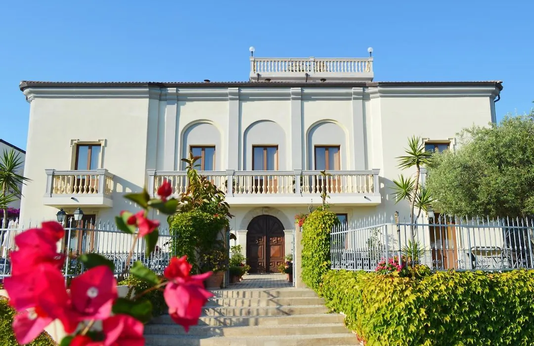 Hotel Villa Cerelis-1