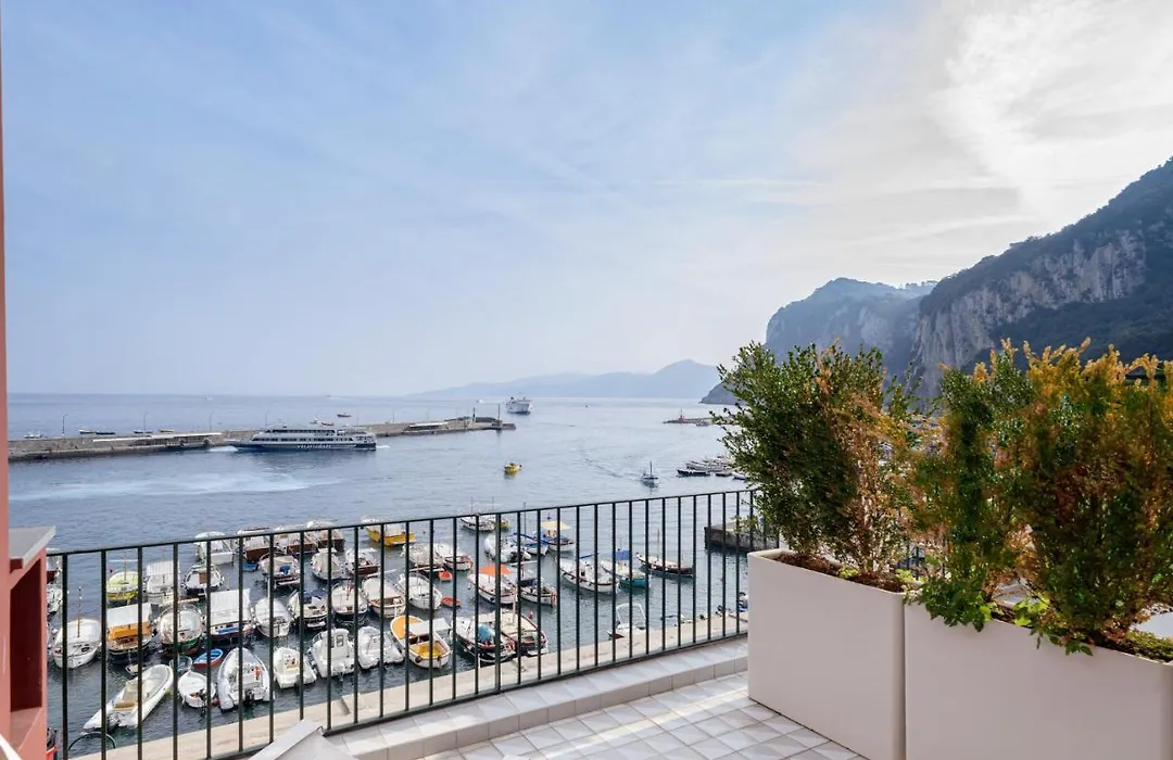 Capri Marina Suite-1