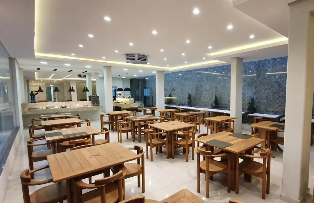 Hotel Fatti-1