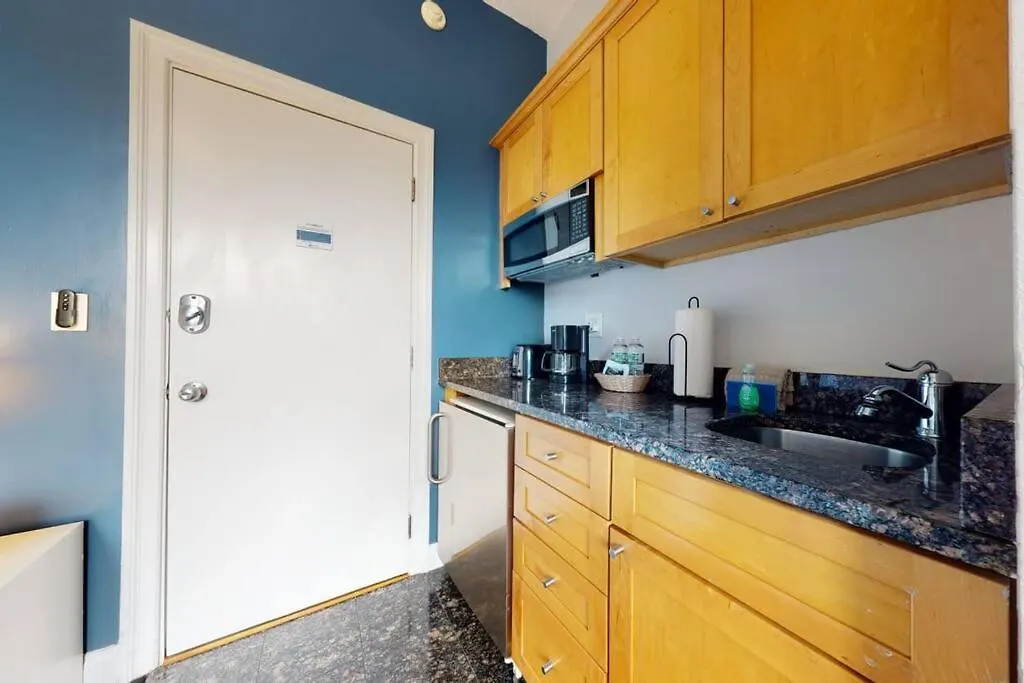 Charming Studio In Boston Brownstone, #44-1