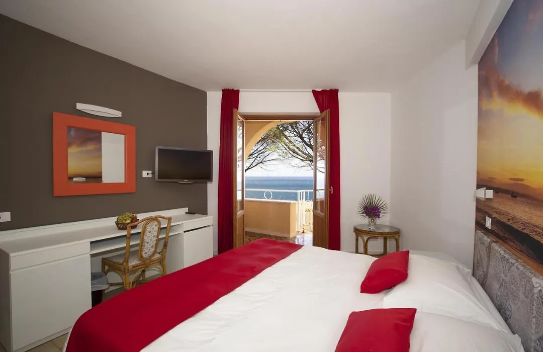 Perla Del Golfo Resort-1