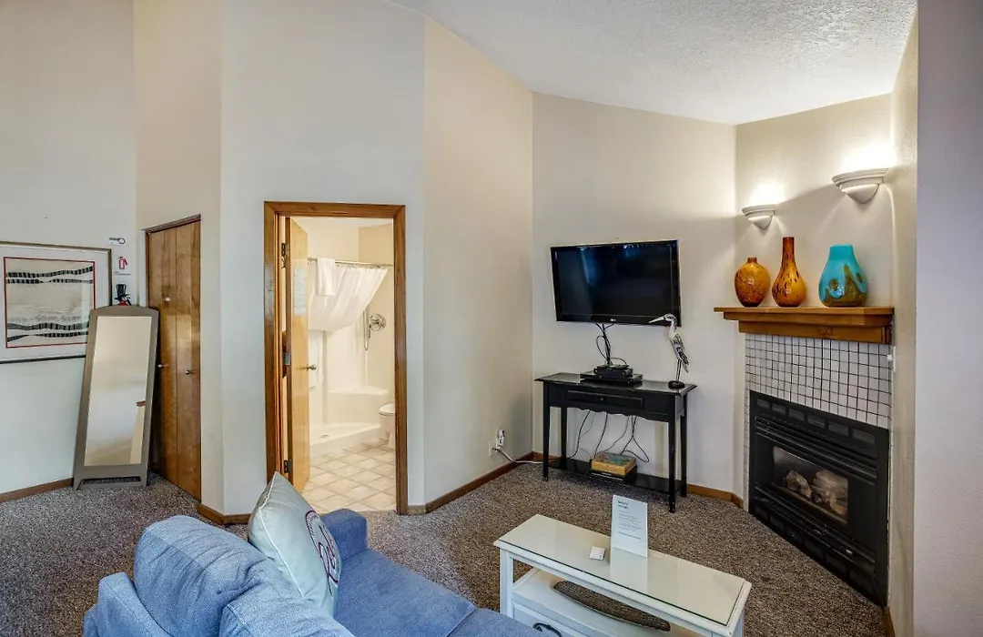 Beaches Inn | Herons Nest Loft-1