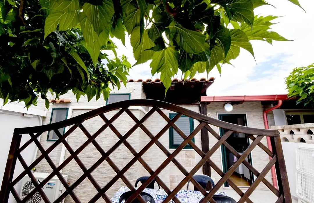 B&B Macchia Mediterranea-1