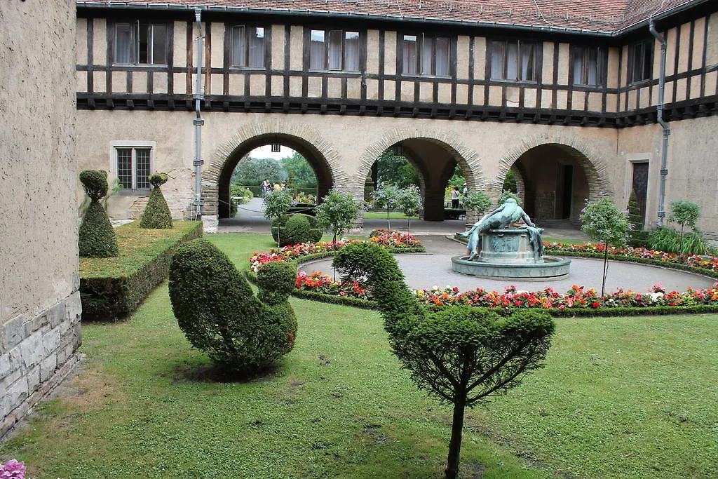 Relexa Schlosshotel Cecilienhof-1