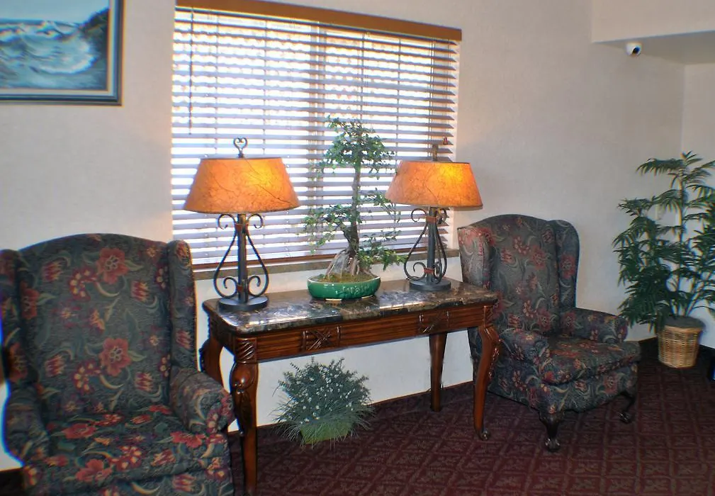 Paradise Inn & Suites At Lincoln City-1