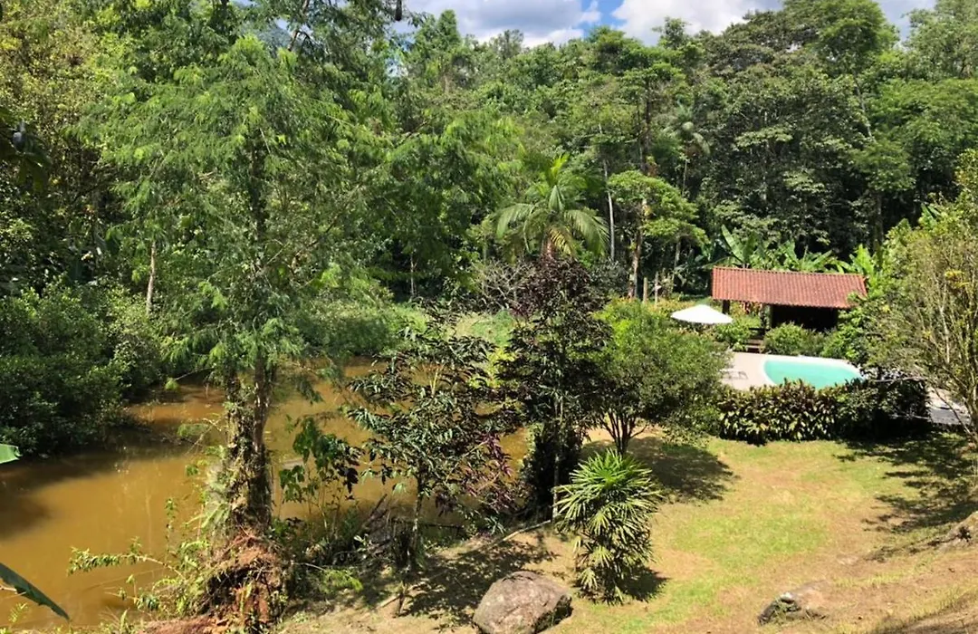 Sitio Bagatelle Com Cachoeira E Piscina!-1