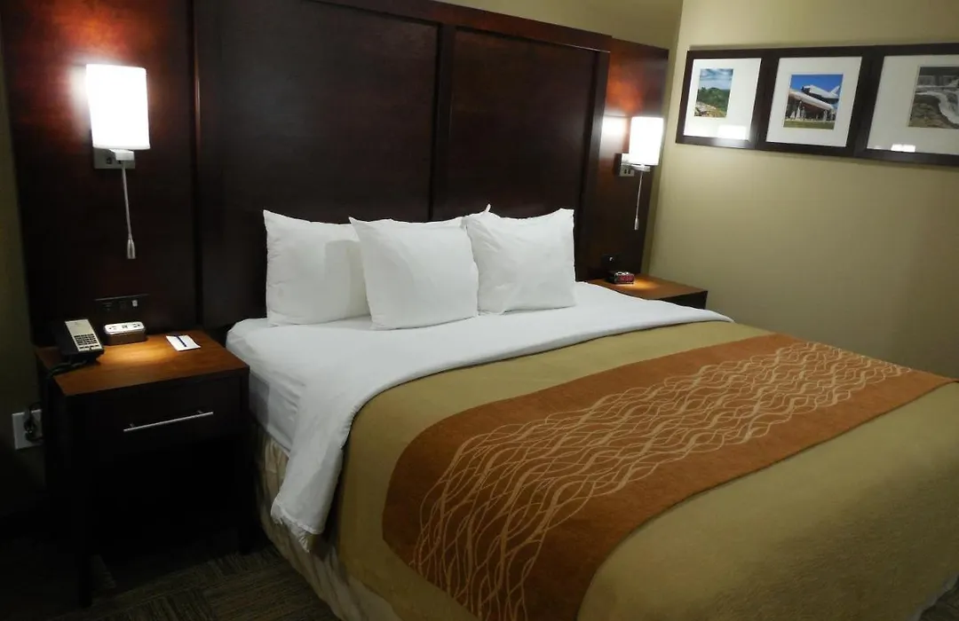 Giles Hotel Inn And Suites-1