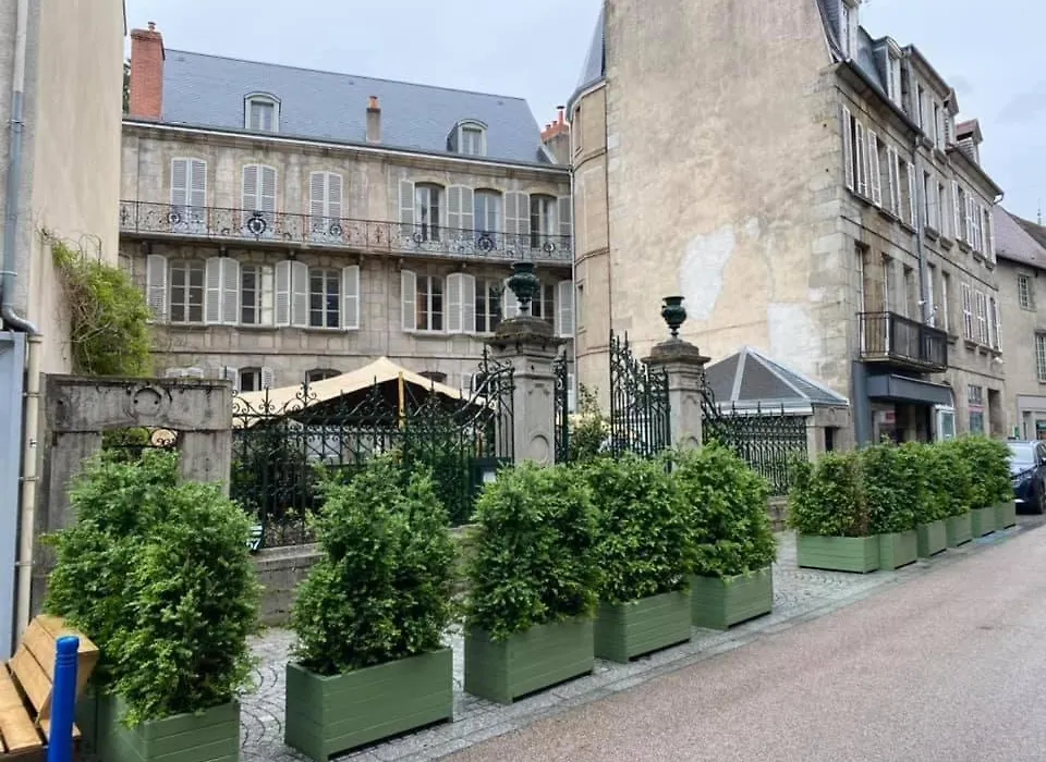 Hôtel de Colbert-1