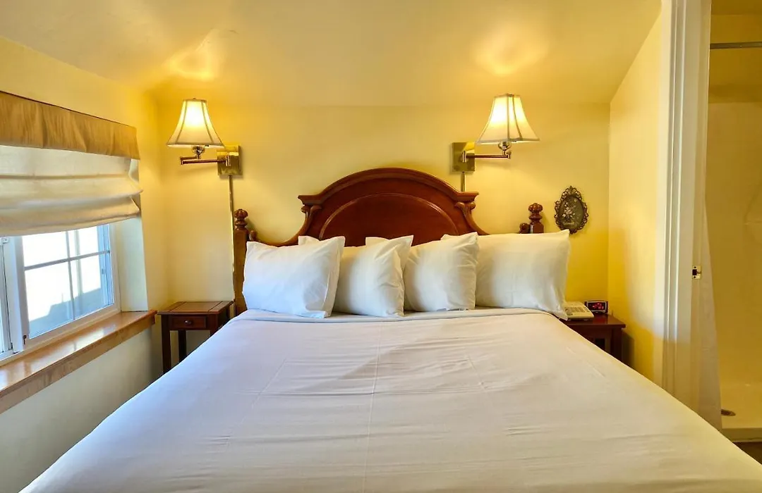 Excelsior Inn-1