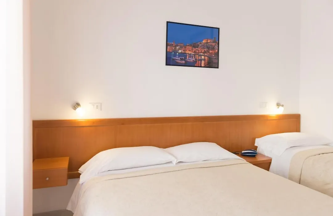 Hotel Viola-1