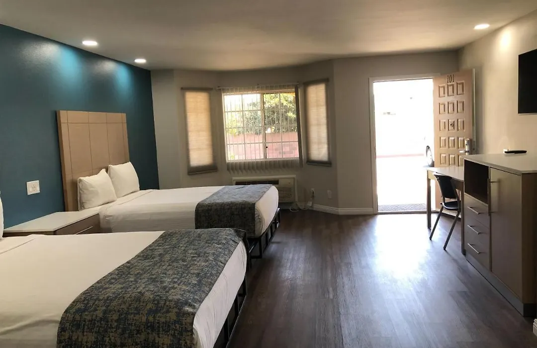 Cali Inn-1