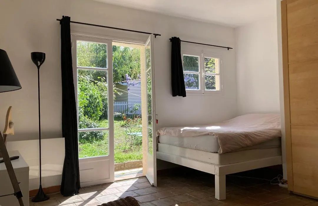 Le Calme Chambre 2-1